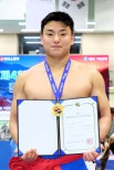 노란 수영복에 섹시한 몸매 어필하는 존예 처자