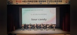 노란 수영복에 섹시한 몸매 어필하는 존예 처자