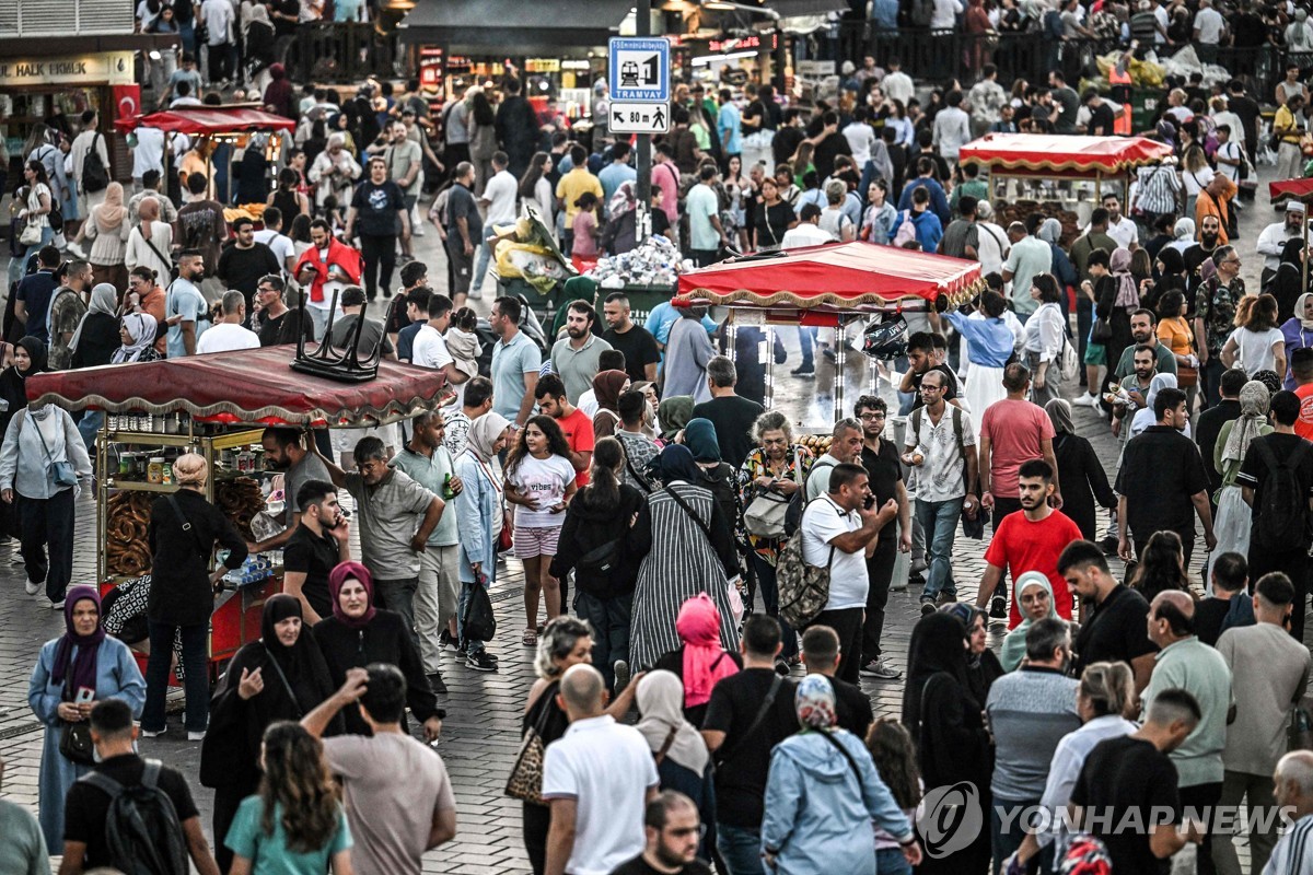 튀르키예 경제 안정되나…50%까지 올린 기준금리 7개월째 동결