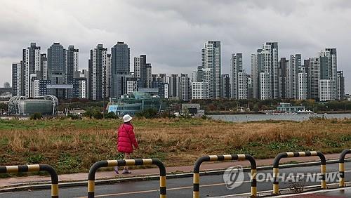 서초구 아파트 평균 실거래가 28억원…1년새 7억원↑