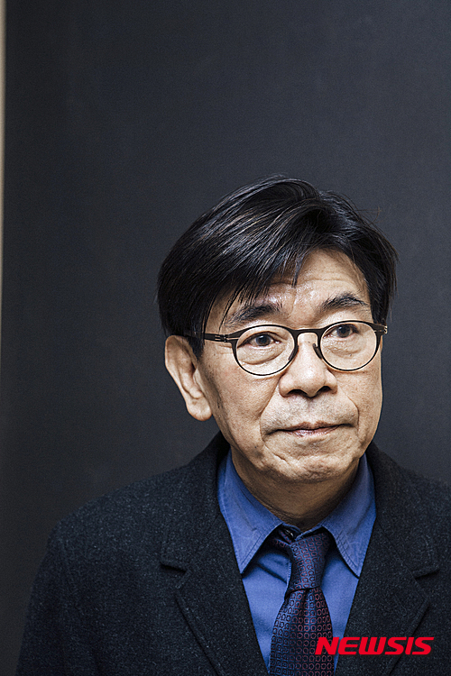 한수산 (Han, Soo-san)