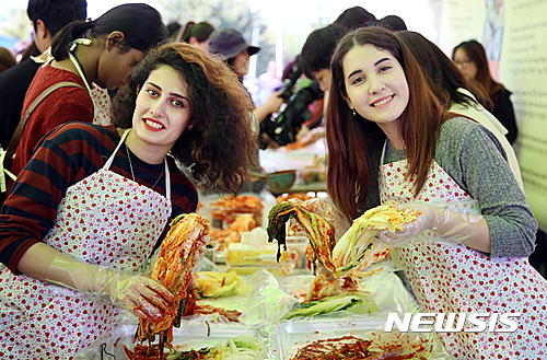 Kimchi Making Class Guide for Tourists