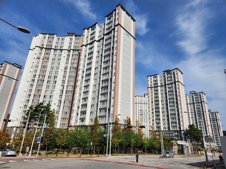 민간임대 ‘계룡파라디아’ 분양 정보 깜깜이…임차인 반발