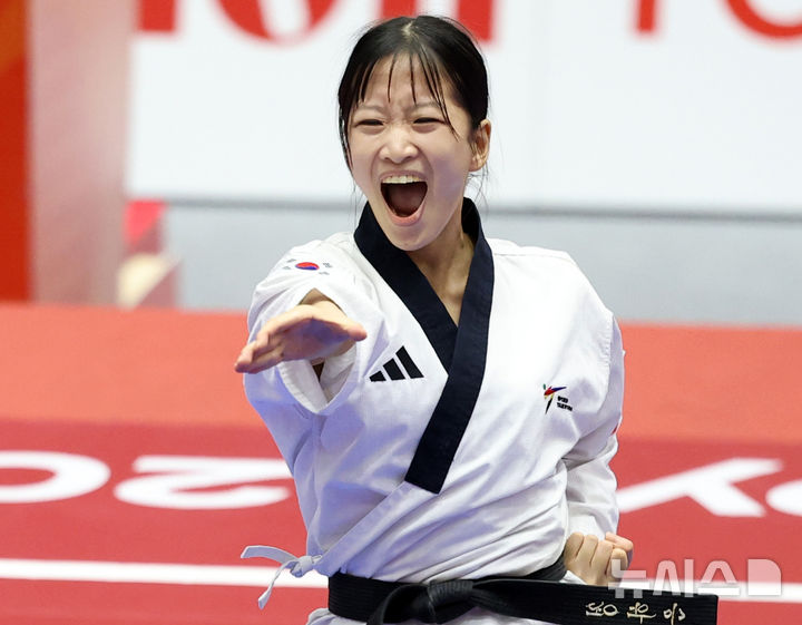 4. The Essential Difference Between Mandatory and Free Poomsae