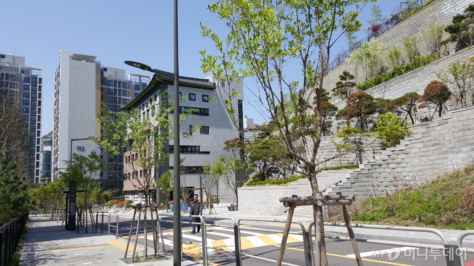 50대 임원들의 로망, 종로 대장주 '경희궁자이'