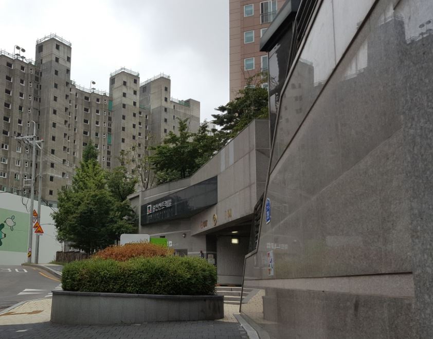 송천센트레빌 층별 가격 분석 — 서울 저층·중층·고층 실거래가 비교 (2026)