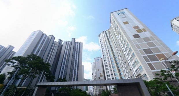[얼마집] 기반산업 붕괴에…경남 '거제자이' 전셋값 2년새 1억 뚝