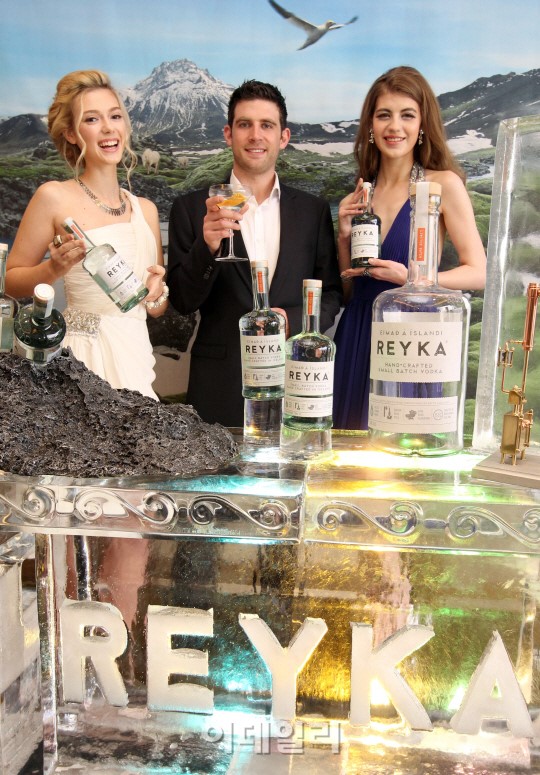 Reyka Small Batch Vodka (레이카 스몰 배치 아이슬란드 보드카)