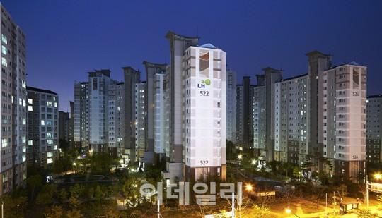 [임대주택의 재발견②]'미래의 내집에 살다' 분양전환 공공임대