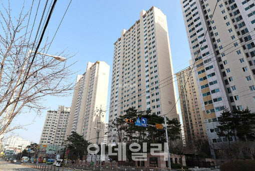 거제현대홈타운 등 부산 ‘고가아파트’ 공매시장에