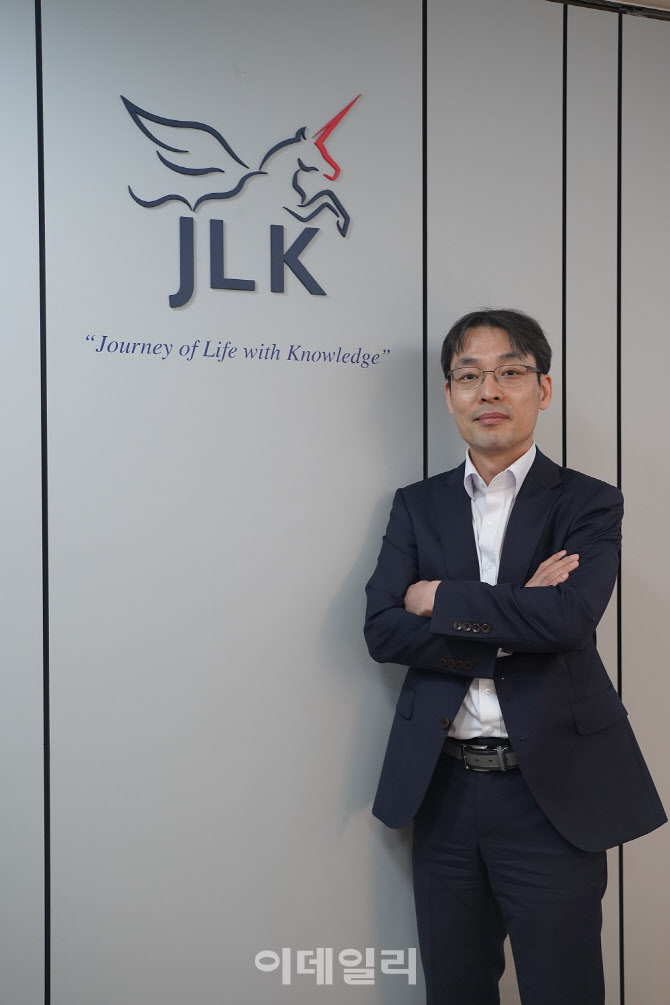 제이엘케이(322510) 관련 이미지 4