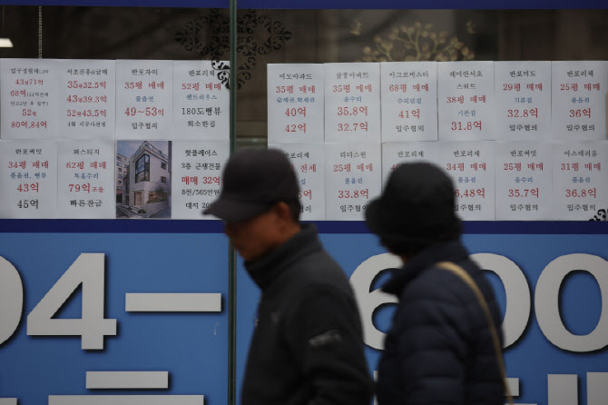 3. Professor Han Moon-do's Diagnosis: A Turn Around 100 Weeks Amid Triple Decline