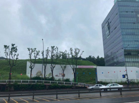 [단독]강남대로 옆 3600평 전원주택…'모델하우스왕'의 비밀