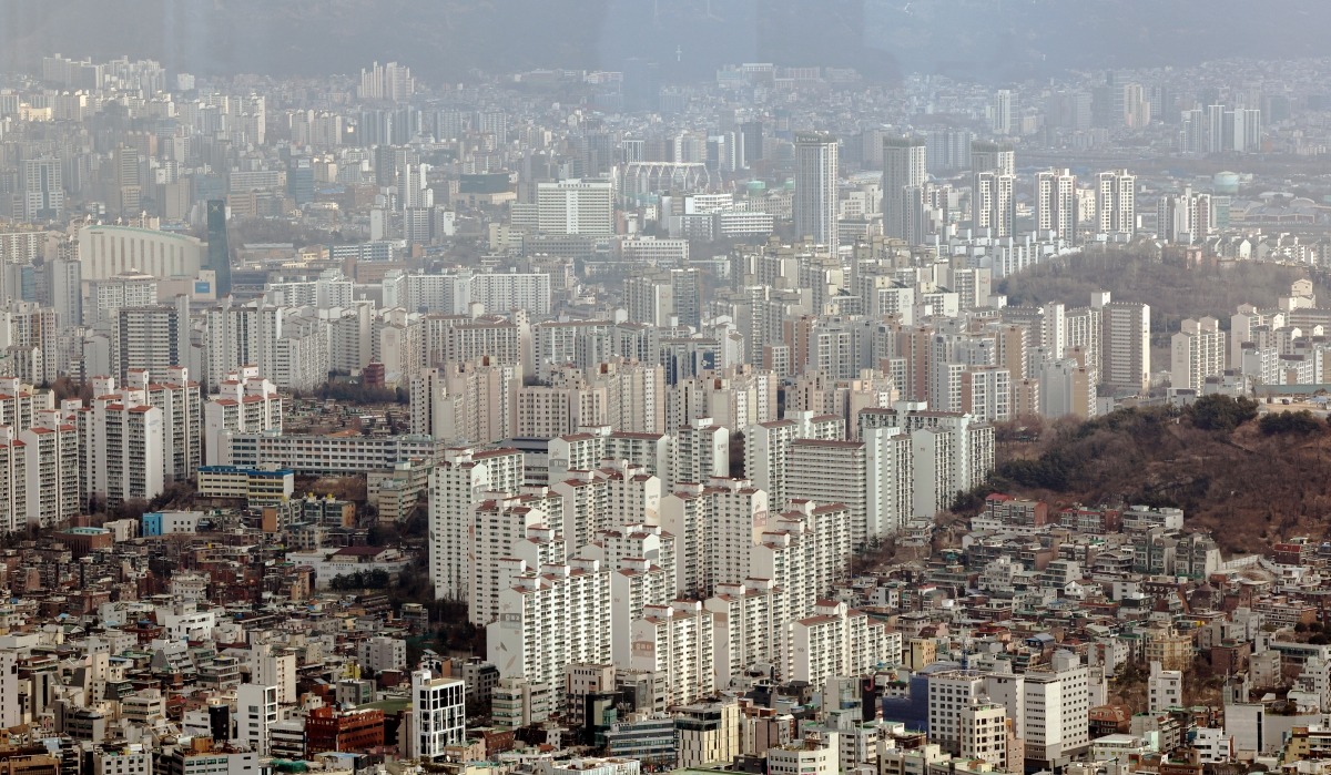 주담대 꿈틀거리자 은행 가계 대출 ‘역대 최대’ [숫자로 보는 경제]