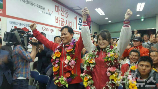 4. サブタイトル 4. サブタイトル