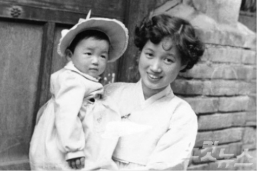 박완서 (Park Wan-suh)