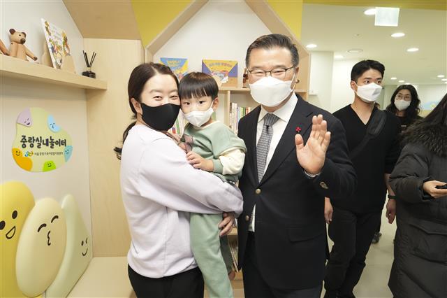 중랑구 아이들 웃음소리 전국에 퍼지겠네[현장 행정]