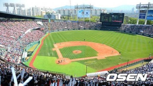 KBO, 야구장 시설 개선 위해 'MLB 전문가' 초빙 : MLBPARK
