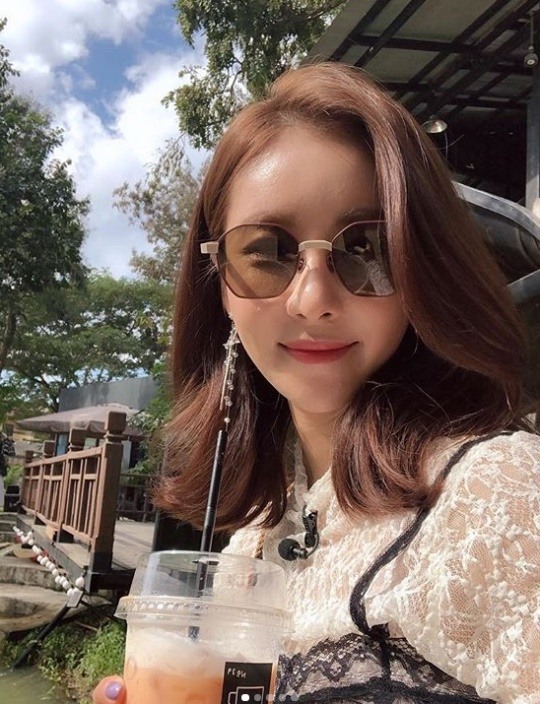 3. The Reason for Changing Her Name from Birth Name Han Eun-jeong to Han Da-gam