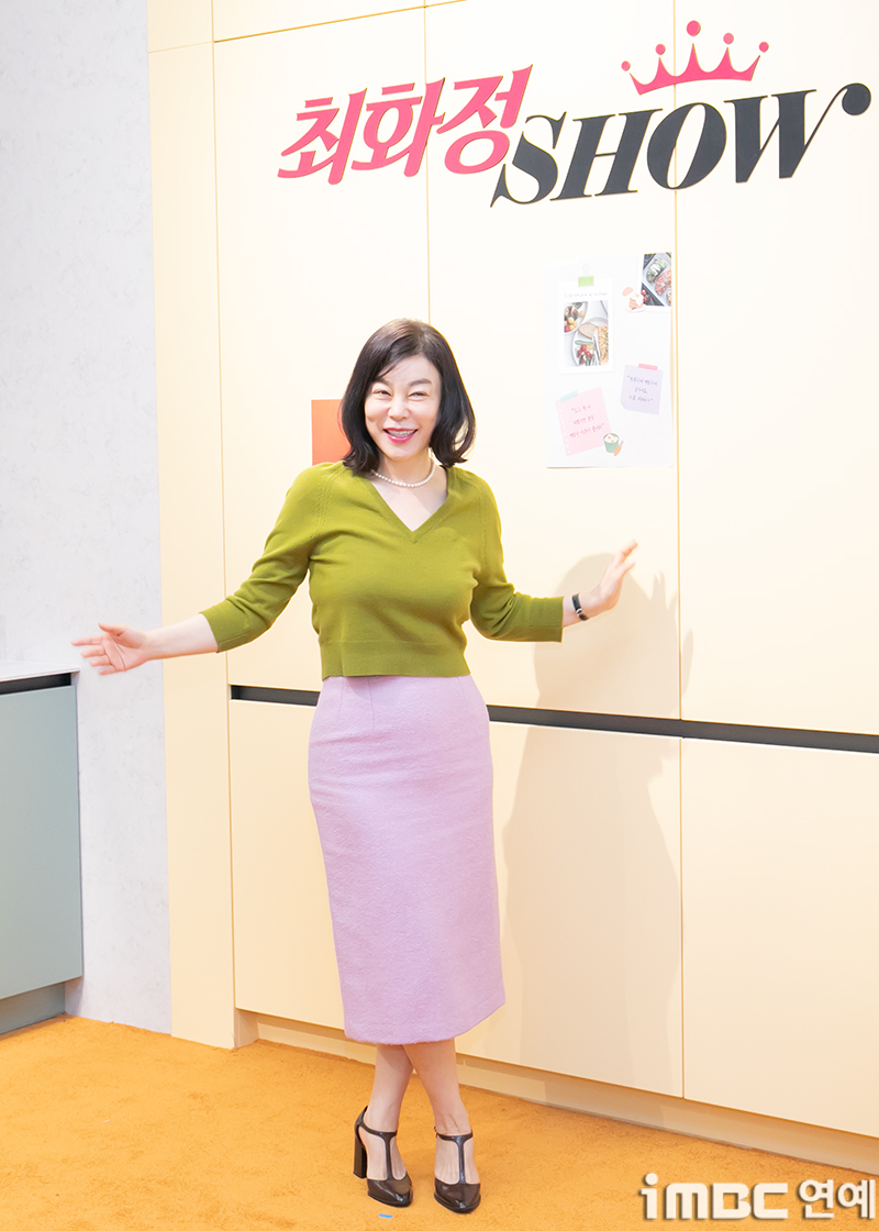 3. The Secret to Her Youthful Look Despite Being Past 60