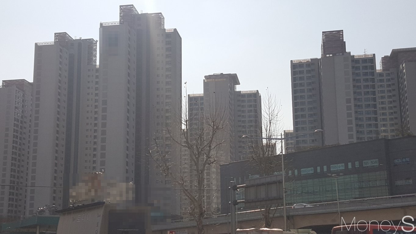 1. Seoul Home Prices Rise for 84th Consecutive Week, All-Time Record in Sight