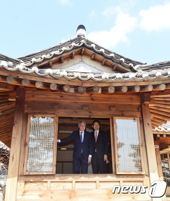 부여군 아파트 신축 vs 구축 — 2026 실거래