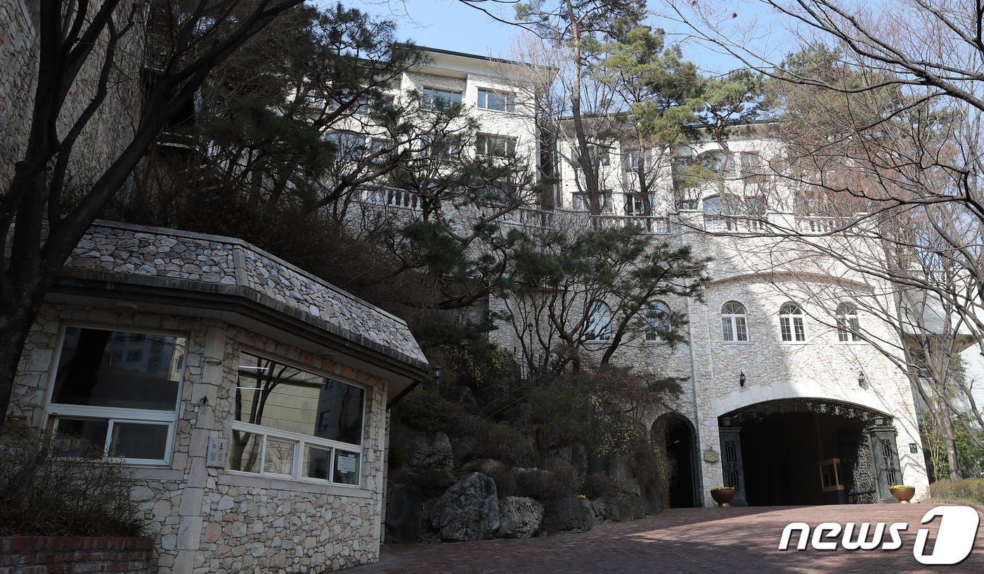 서울 은평구 라움 단지, 2026년 실거래가 분석 및 시세 전망