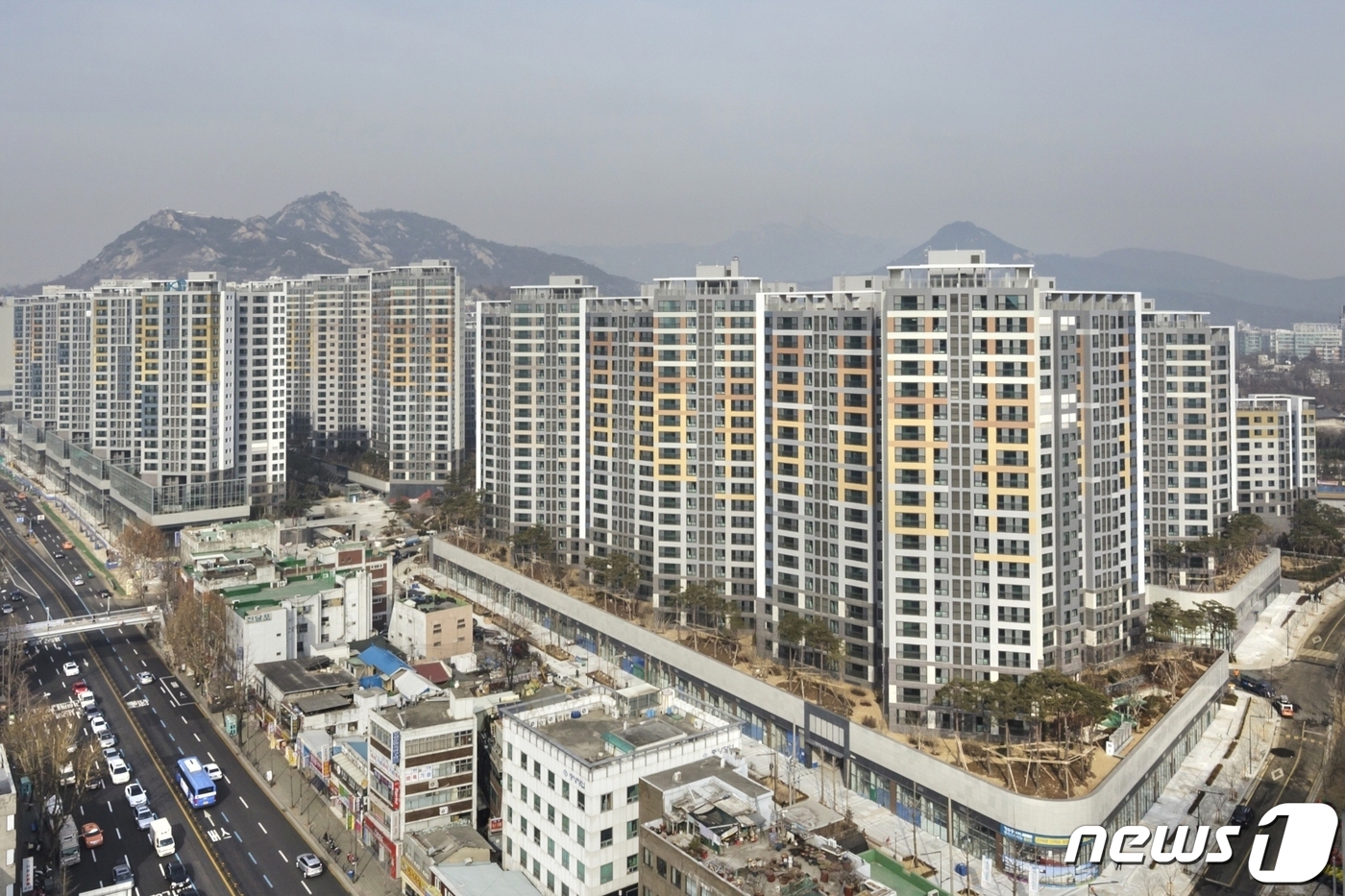서울 종로구 경희궁자이 완전 분석 — 시세·학군·교통·투자 전망 (2026)