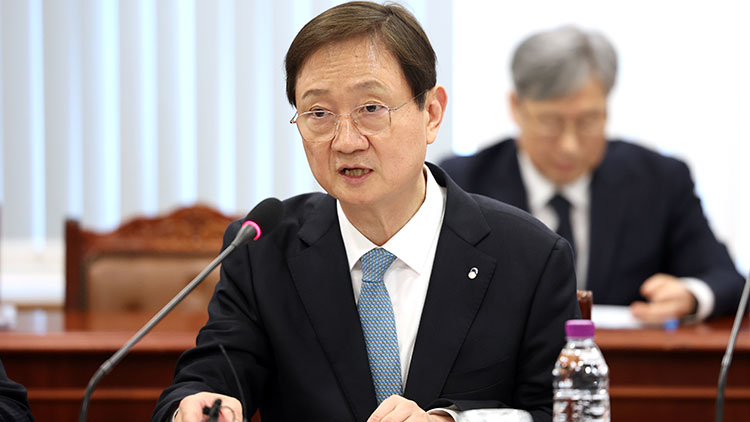 2. 役員候補推薦委員会の形式的な役割の限界