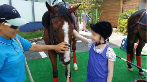 "모델하우스서 승마체험 어때요?" 파주한양수자인 리버팰리스 이색이벤트 눈길