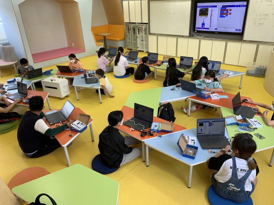 한전KDN㈜ 원전사업처-경주시교육지원청, 지역 아동·청소년 IT전문 인재육성 맞손