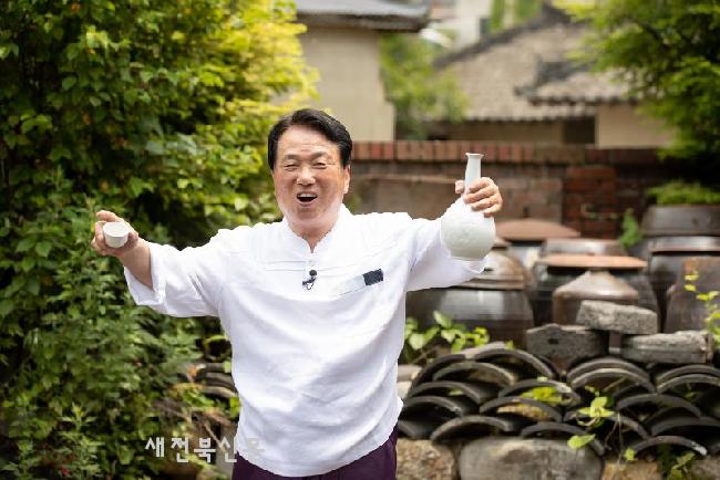 전주 이강주 40도 (Jeonju Igangju 40% Premium Edition)