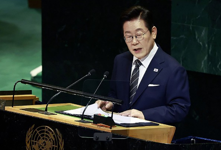 4. Restoring Trust in Multilateralism and the Power of Solidarity 4. Restoring Trust in Multilateralism and the Power of Solidarity
