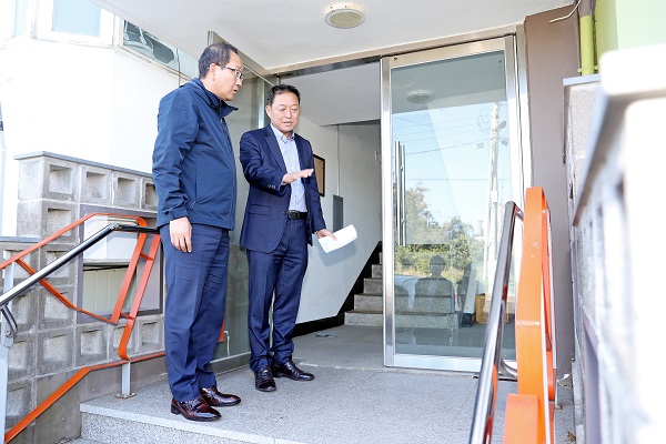 제주시, 30년 노후 수선화 시영임대주택 현장 점검