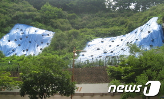 울주군 쌍용하나빌리지 급경사지 붕괴 위험에도 '6년째 방치'
