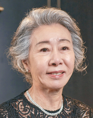 윤여정 (Youn Yuh-jung)