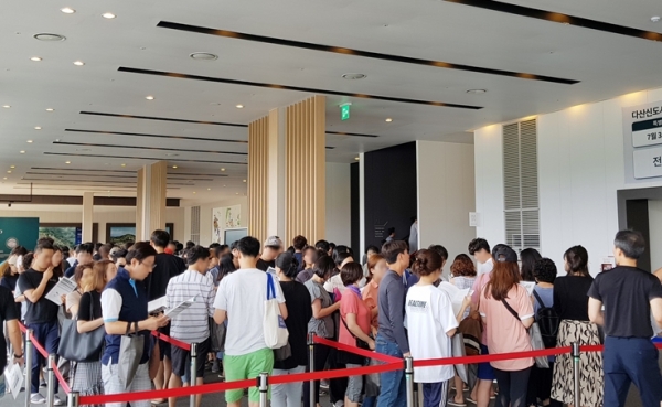 대우건설, 강남·남양주 견본주택 2곳에 4만여 인파 몰려 '화제'