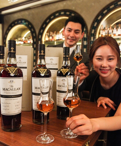 The Macallan James Bond 60th Anniversary Release (맥캘란 제임스 본드 60주년 기념 에디션)