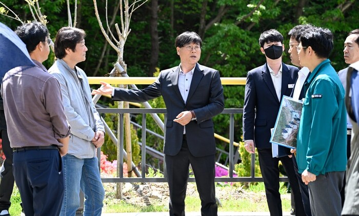 변광용 거제시장, '한내시온 숲속의아침뷰' 민원 현장 방문