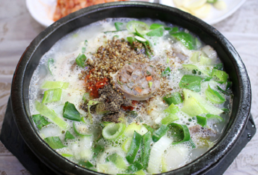 장터순대국 (Jangteo Sundaeguk)
