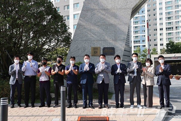 무안군 '호반써밋남악오룡 1차' 제5호 금연아파트 현판식 개최