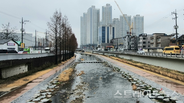[분양 현장] 규제 첫 분양에 지역 역대 최고가 '화원 동화아이위시'