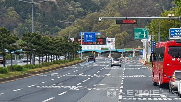 [르포] 편리한 교통에 숲세권·초옆아 '엘리프 송촌 더 파크'