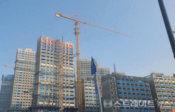 [분양 현장] '양주회천 2차 대광로제비앙' 84㎡ 4.3억 분양...사전청약선 10 대 1 '인기'