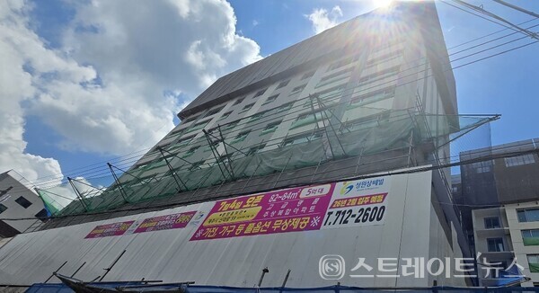 [르포] 외도 성원상떼빌...'집도 사람도 속솜(잠잠)' 제주, '폭싹 속았수다'는 진행형
