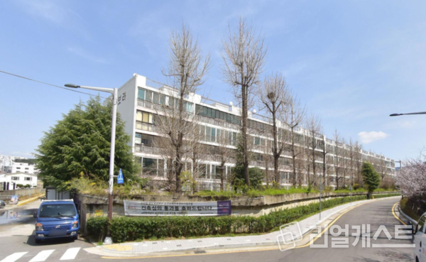 284세대 부산 수안동 반도보라맨션, 시공자 찾는다