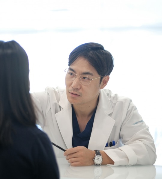 남자 눈밑지방재배치 비용과 가격대