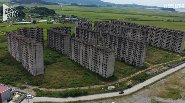 대천해수욕장 앞 거대한 흉물…30년째 버려진 유령아파트 정체
