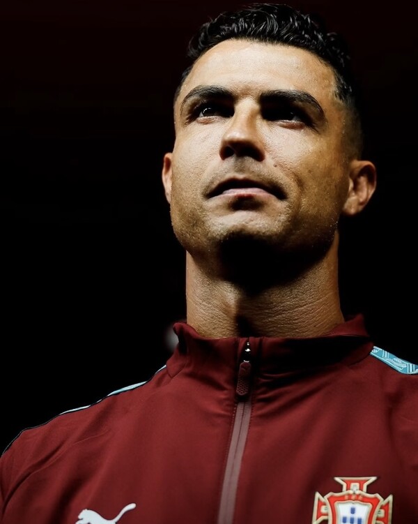 6. 不惑の伝説が書き下す新しいサッカー史 6. 不惑の伝説が書き下す新しいサッカー史