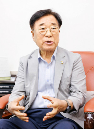"교통망 완성 '잘사는 철원 만들기' 군정 역량 집중"